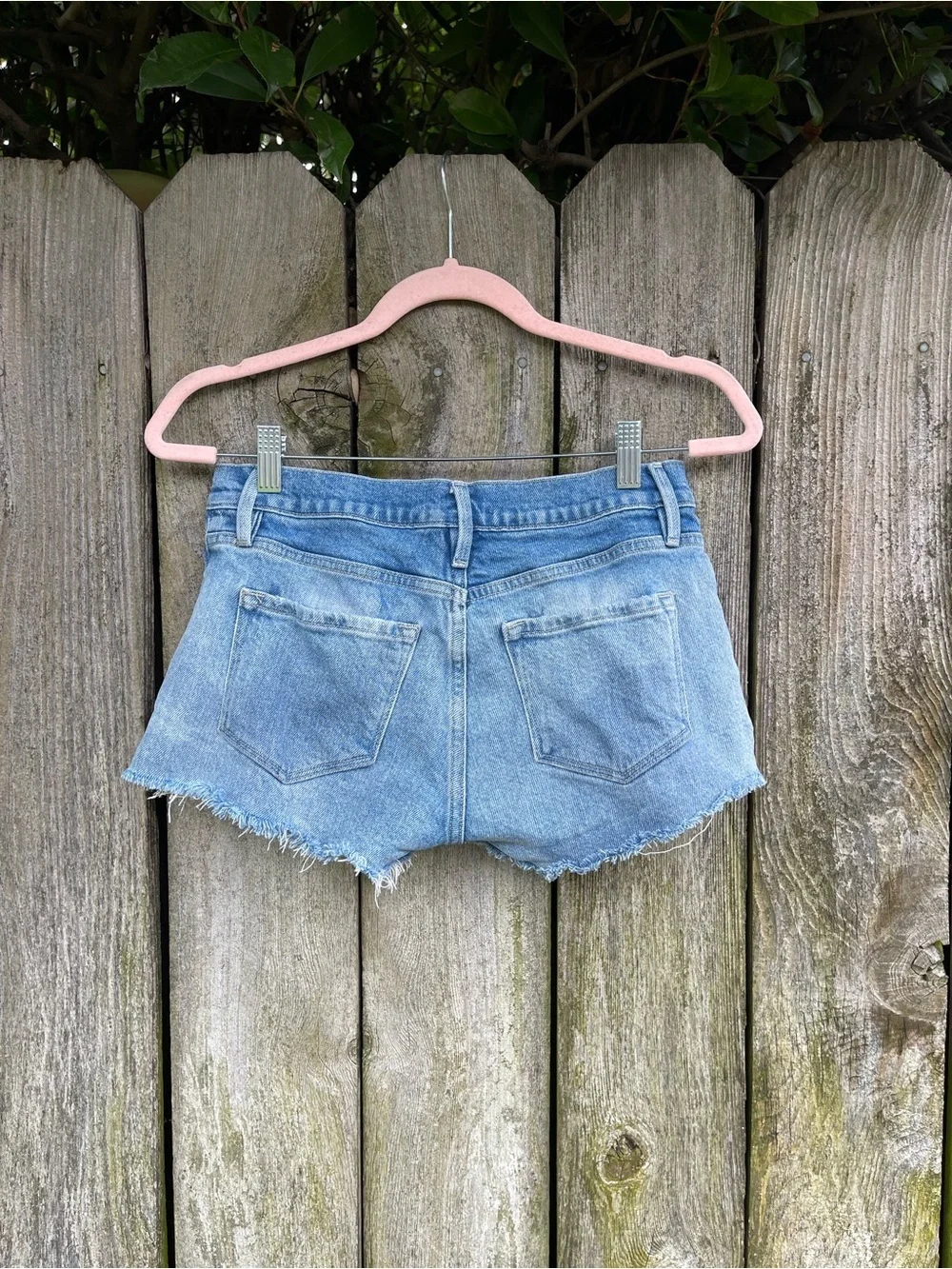 FRAME Le Cut Off Kerwin Denim Shorts Sustainable Mid Rise Stretch Blue Size 24